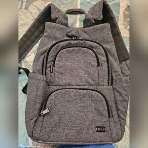 Lug hatchback backpack Heather grey EUC